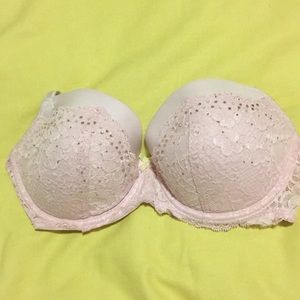 Victoria's Secret bra (carefully wore)